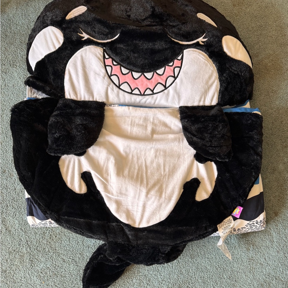 Black and White Kids Whale Blanket- Happy Napper Onyx the Shark